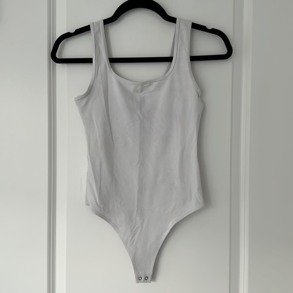 Abercrombie 90s Seamless Fabric Tank Bodysuit White XS - Picture 2 of 4